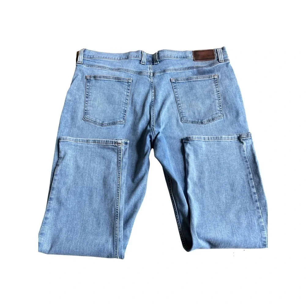 LL Bean Mens Beanflex Standard Fit Jeans | 42” x 29” | blue wash